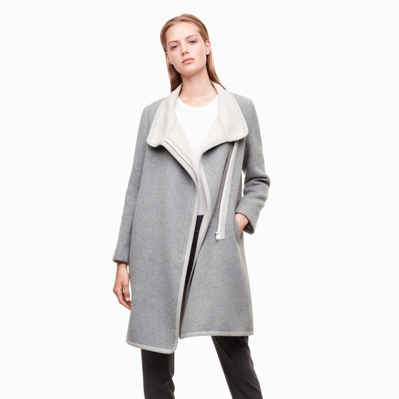 Aritzia Jackets & Blazers - Aritzia Babaton Cormac Coat size Small
